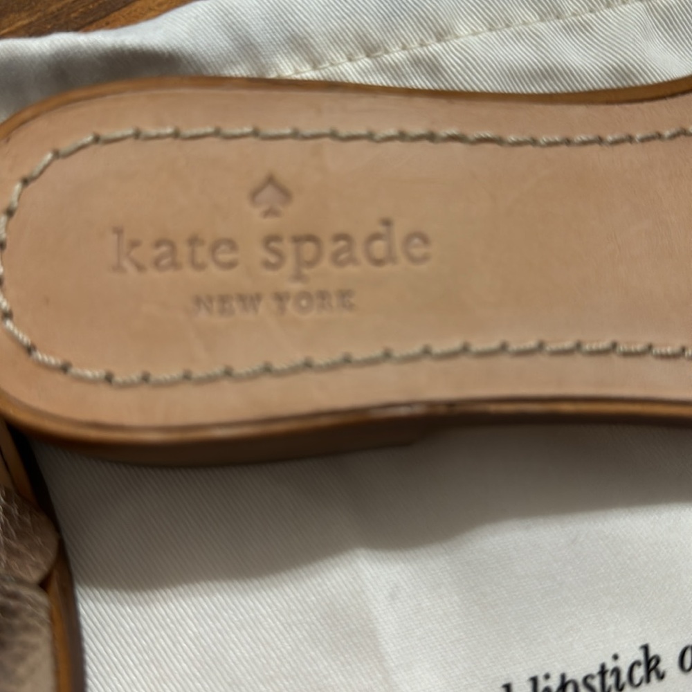 KATE SPADE NEW YORK BEAU FLATS ROSE GOLD METALLIC LEATHER SLIDE SIZE 7.5M - Picture 3 of 11